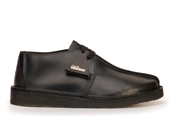 Clarks Originals  dessert trek クラークス Amazon.com | Clarks Men's Desert Trek Oxford, Sand Suede, 8