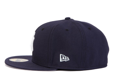 NY Yankees 59FIFTY GLOW IN THE DARK FRONT LOGO Game Day Fitted