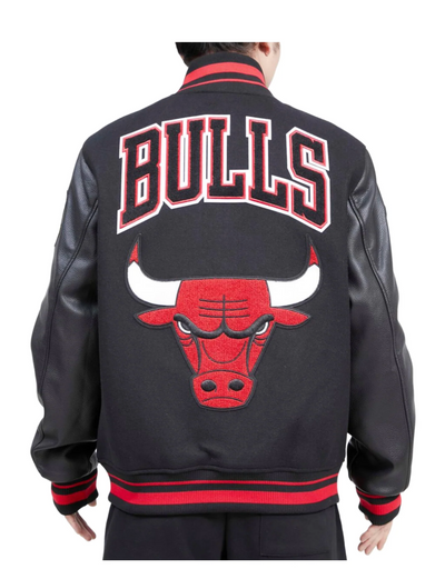 Pro Standard Chicago Bulls Retro Classic Rib Wool Varsity Jacket (Red/Black) L