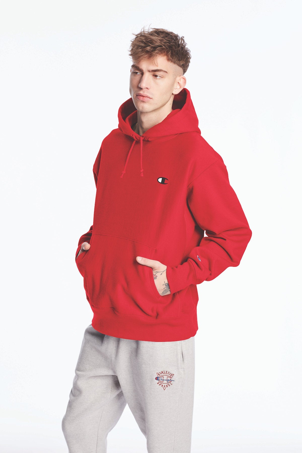 Red reverse on sale weave champion hoodie