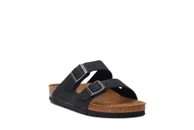 birkenstock-mens-slide-sandals-arizona-bs-soft-footbed-black-oiled-nubuck-752481-3/4shot