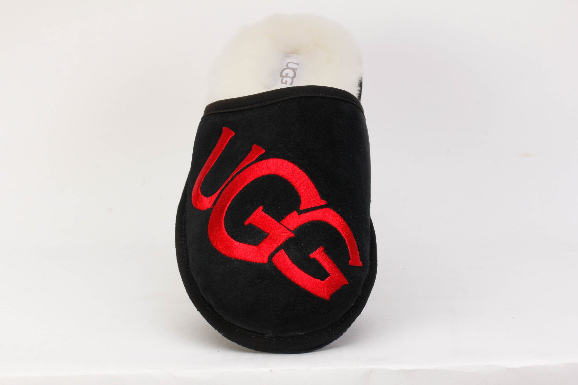 UGG Scuff Logo Slipper Black Red