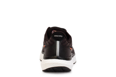 Men's Triumph 19 Sneakers